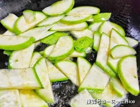 吃角瓜扎胃,揭秘吃角瓜扎胃的独特魅力
